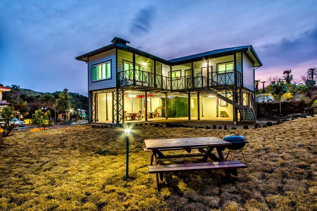 הוילה סאוגוויפו Jeju Myung House מראה חיצוני תמונה