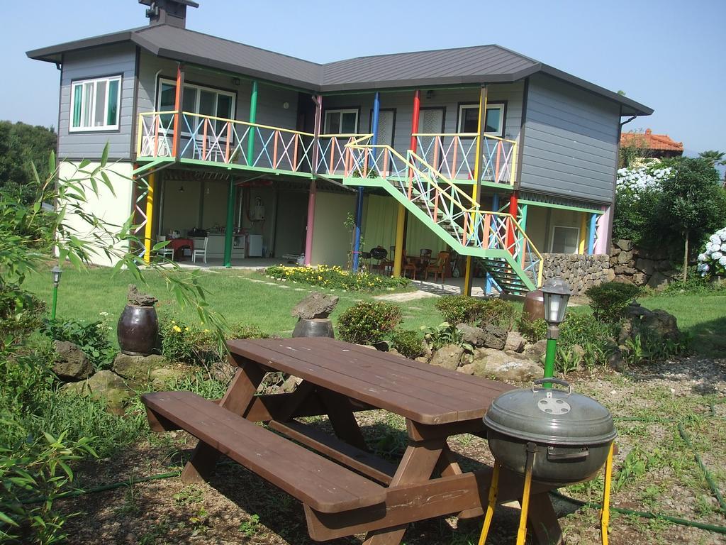 הוילה סאוגוויפו Jeju Myung House מראה חיצוני תמונה