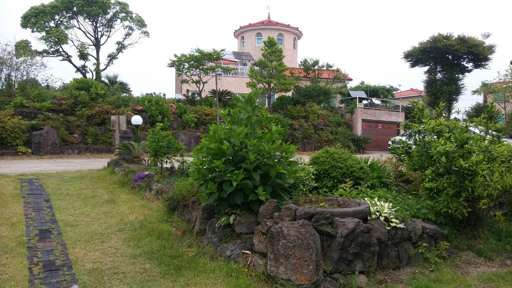 הוילה סאוגוויפו Jeju Myung House מראה חיצוני תמונה